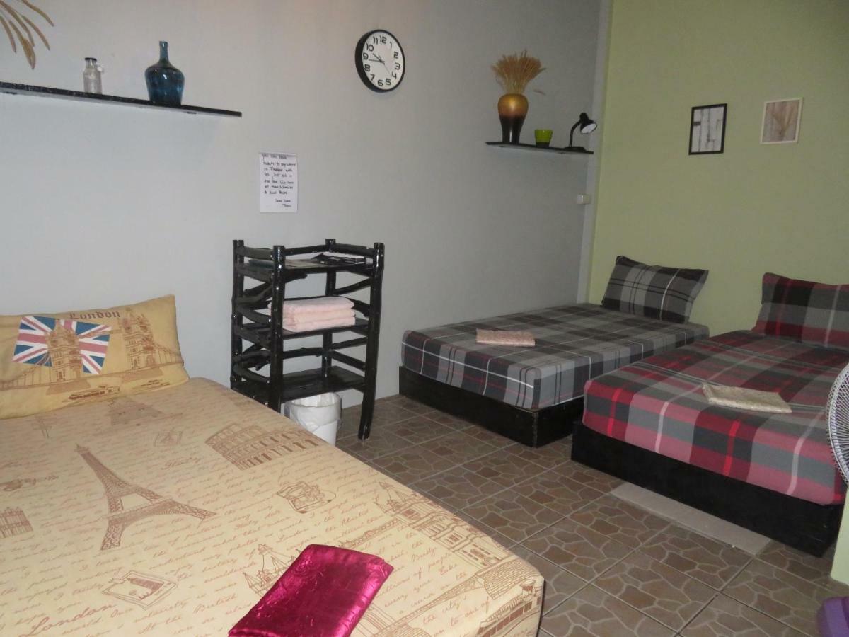 Same Same Guesthouse, Bar & Restaurant (Adults Only) Haad Rin Exteriör bild