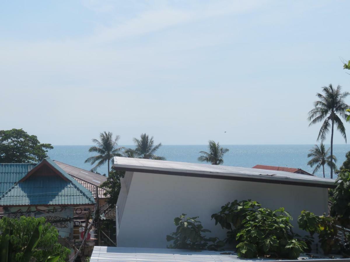 Same Same Guesthouse, Bar & Restaurant (Adults Only) Haad Rin Exteriör bild